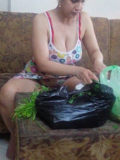 Indo Viral Tante Binor Cantik Pemilik Hotel dan Restauran Surabaya Indonesia Service Client